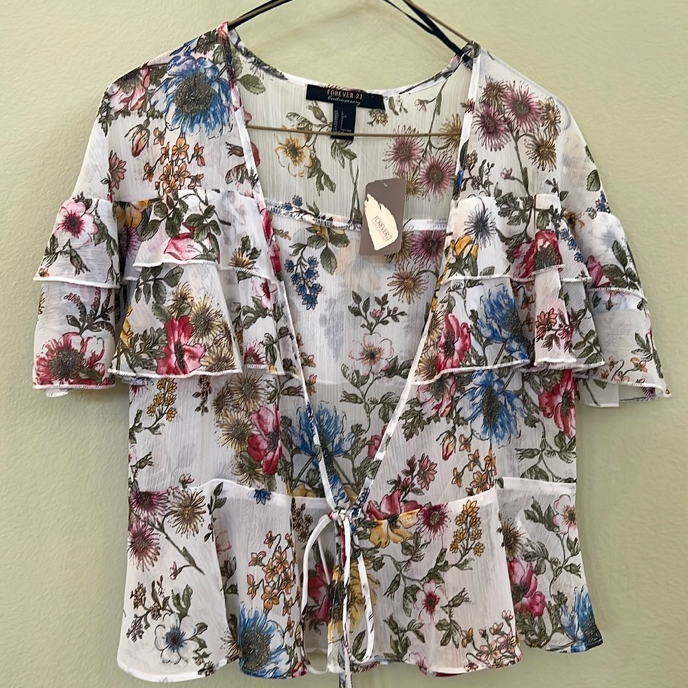 NWT floral blouse